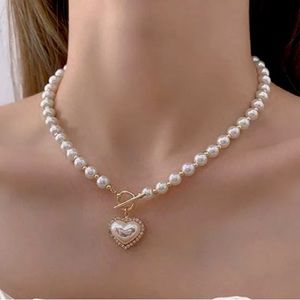 Heart Pendant Pearl Necklace